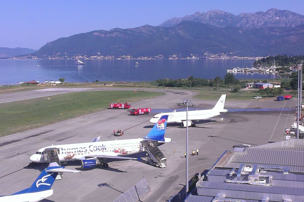 Aerodrom Tivat, Foto: Siniša Luković
