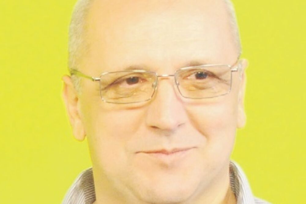 Dušan Pavićević (Novina)