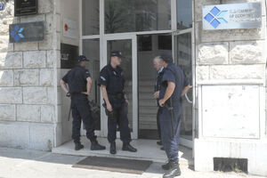 SSCG: Pozvali novinarku "Vijesti" pa joj naredili da ode