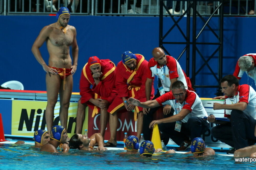 Crnogorski vaterpolisti, Foto: Waterpoloworld.com