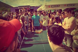 Prijave za Beer Pong takmičenje: Ubacite ping pong lopticu u čašu...