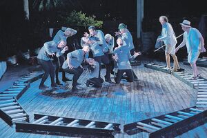 Predstava "Srodne duše": Ironiziranje društva demagogije i pohlepe