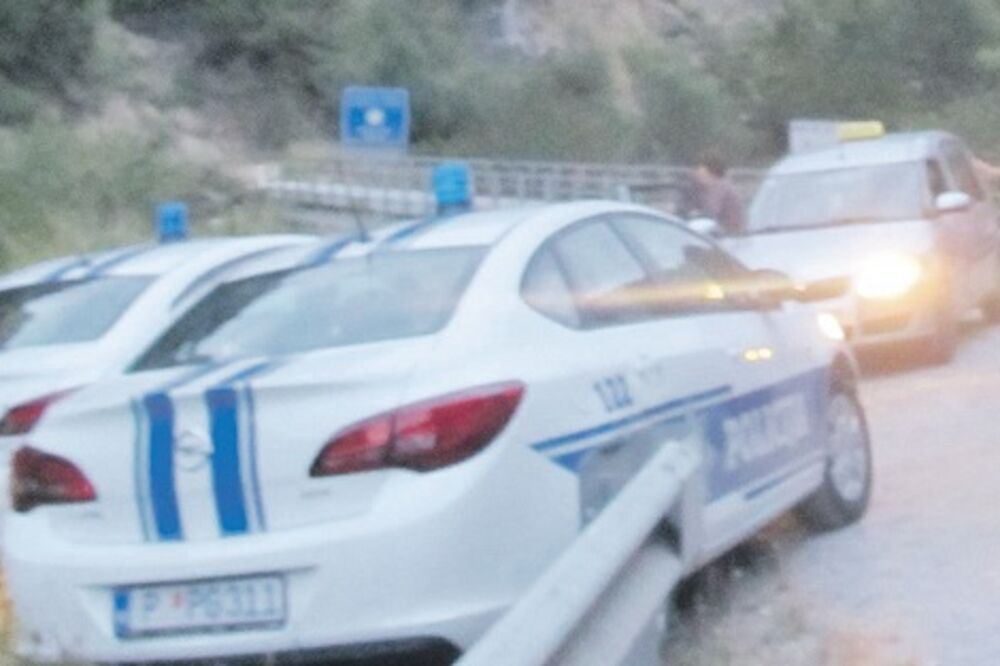 policija, manastir Kumanovo, Foto: Jadranka Ćetković