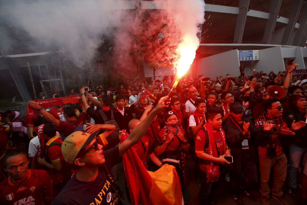 Navijače Rome u Indoneziji, Foto: Reuters