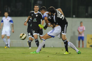 A sad napad na titulu...