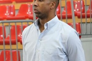 Hendriks i zvanično u Unikahi