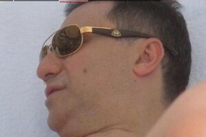 Po uzoru na Đukanovića: Gruevski nosi naočare od 60.000 eura