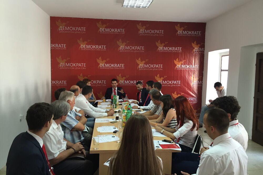 Demokratska Crna Gora, Demokrate, Foto: Demokratska Crna Gora