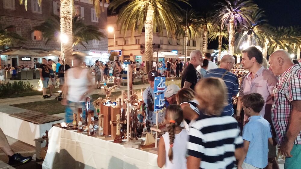 Tivat, Sajam suvenira i starih zanata