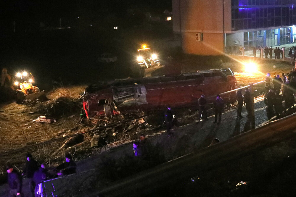 Sa mjesta nesreće, Foto: Reuters