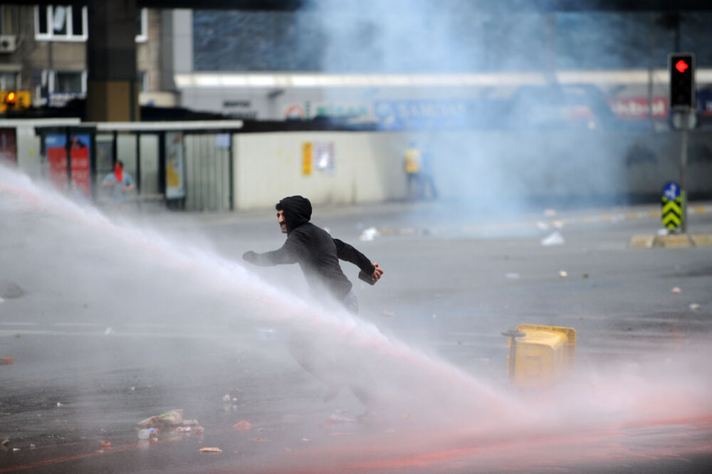 policija, protest, Foto: Shutterstock