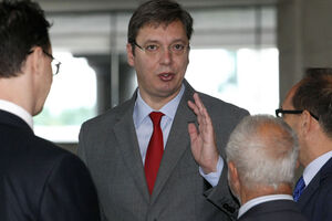 Vučić: Prihvat migranata košta Srbiju 15.000 eura dnevno