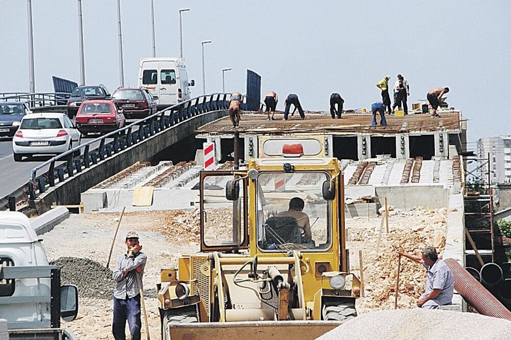 Nadvožnjak u Baru, Foto: Anto Baković