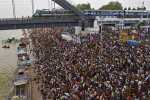 Indija: Hodočasnici pokušavali da dođu do cipela, pa stradali u...