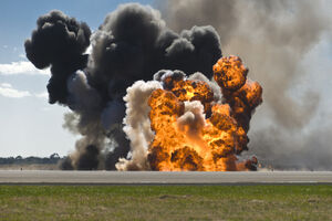 Francuska: Eksplozije u skladištu nafte, otrovan dim u vazduhu