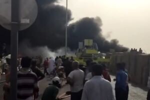 Dubai: Zapalilo se nekoliko brodova, crn dim nad gradom