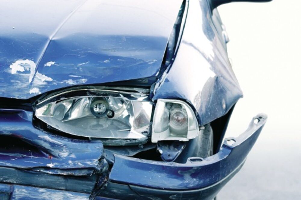 automobil, udes, Foto: Shutterstock