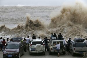 Kina: Tajfun paralizovao saobraćaj, razara poljoprivredna zemljišta