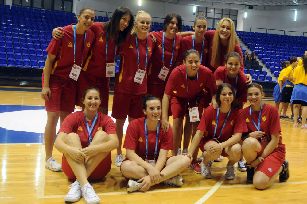 Mlada košarkaška reprezentacija, Foto: Boris Pejović