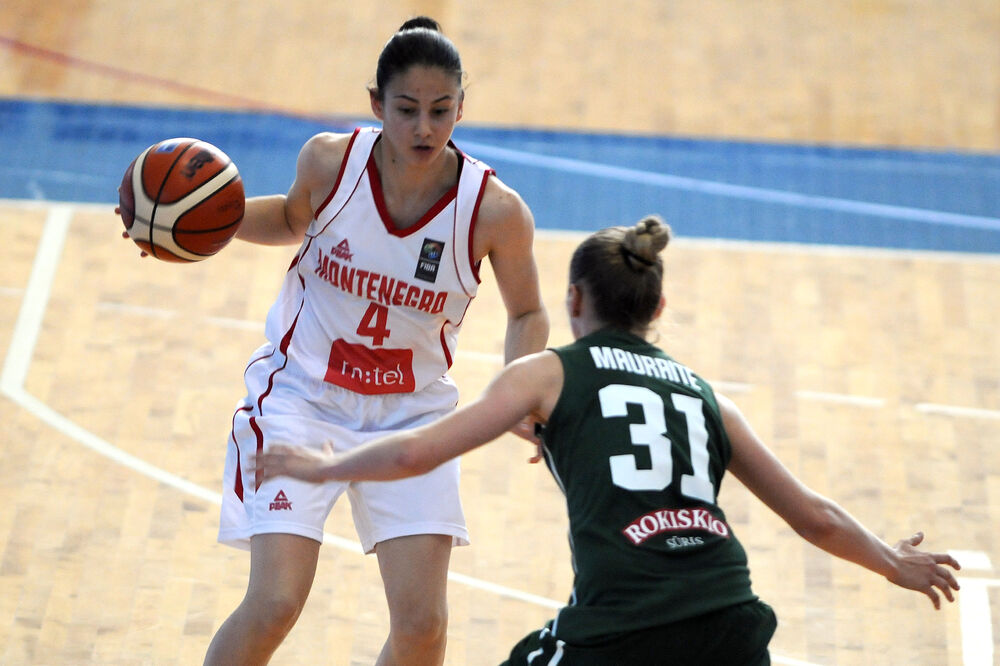 Košarkašice Crne Gore do 20 godina, Foto: Boris Pejović