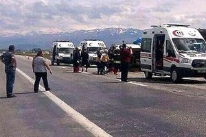 U saobraćajnoj nesreći u Turskoj poginulo 15 osoba