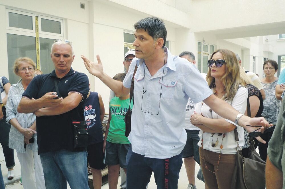 protest, prosvjetari, Bar, Foto: Anto Baković