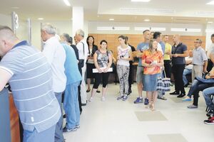 Gužve u "Limenci", a radi nekoliko šaltera