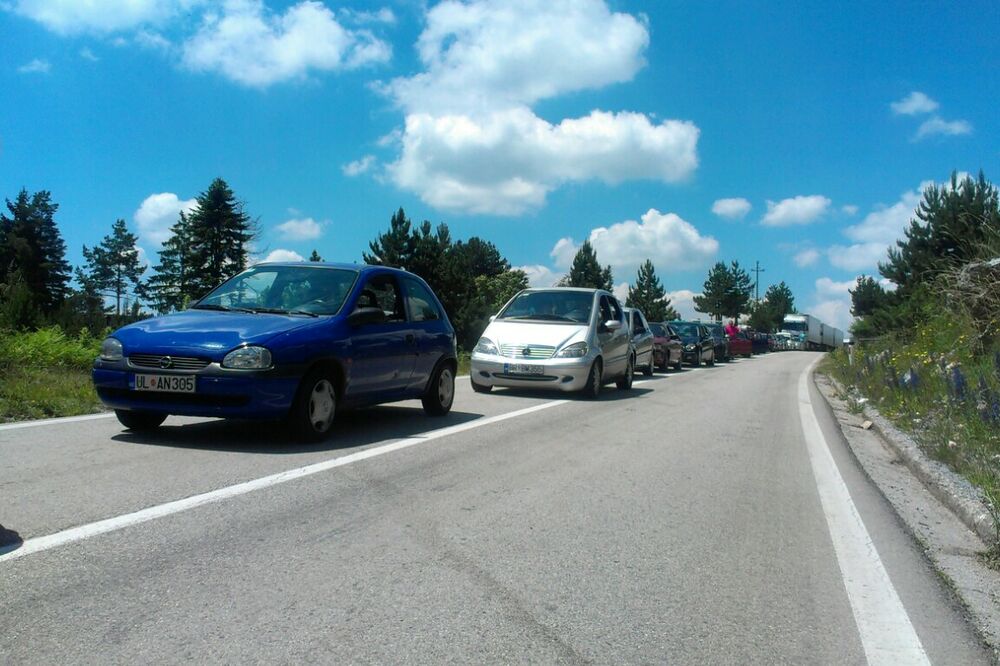 granični prelaz, Jabuka, Foto: Čitalac reporter