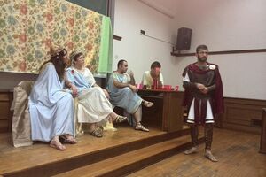 Studenti izveli predstavu u čast profesorice rimskog prava