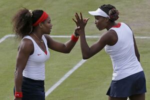 Serena i Venus Vilijams se povukle iz takmičenja u dublu