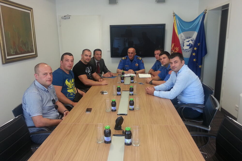 Crnogorski i hrvatski policajci, Foto: Uprava policije