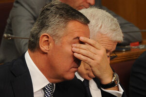 Ni Đukanović ne zna kako se ljekovi troše