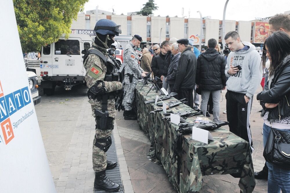 NATO, Podgorica, Foto: Savo Prelević