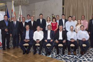 Riješiti probleme sa huliganima i dogovoiriti regionalnu fudbalsku...