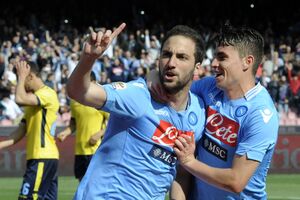 Ko želi Iguaina, mora Napoliju mora da plati skoro 95 miliona!