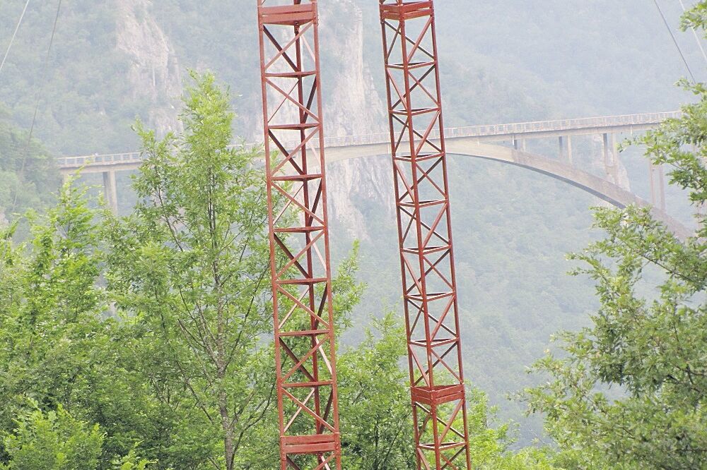 Dalekovodi, Foto: Breznica