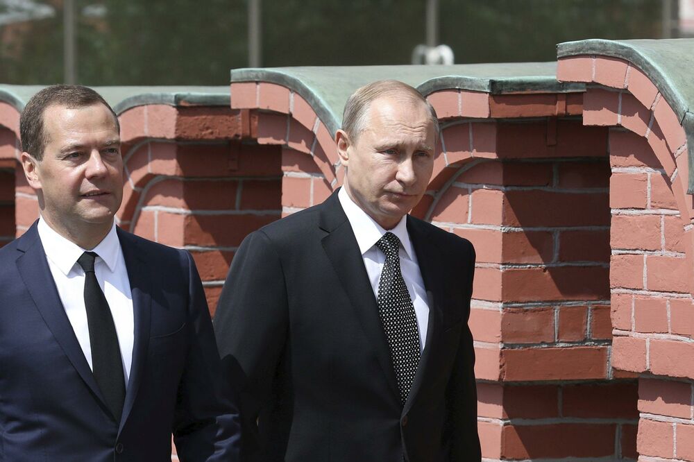 Dmitrij Medvedev, Vladimir Putin, Foto: Reuters