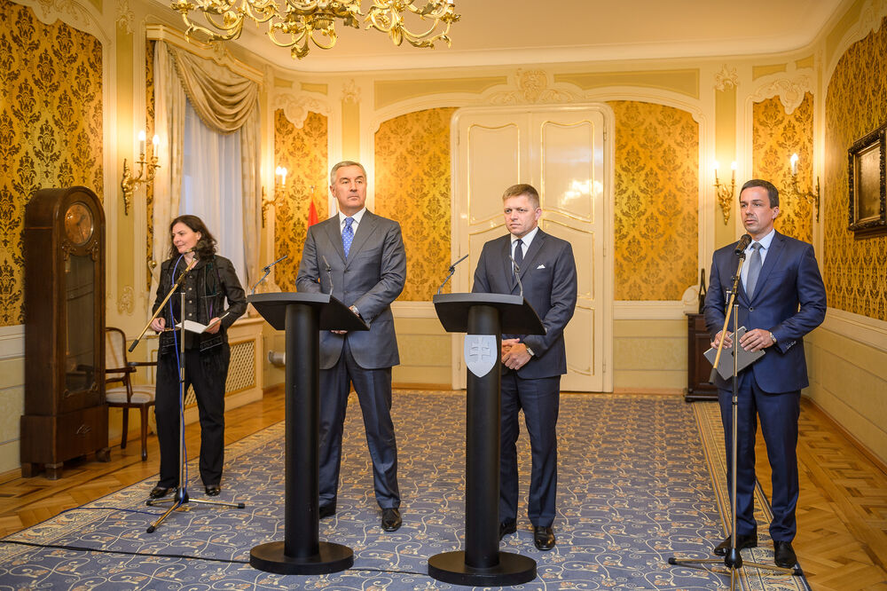 Robert Fico, Milo Đukanović, Foto: Vlada Crne Gore