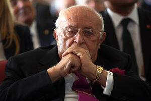 Podgorica: Knjiga žalosti povodom smrti Demirela