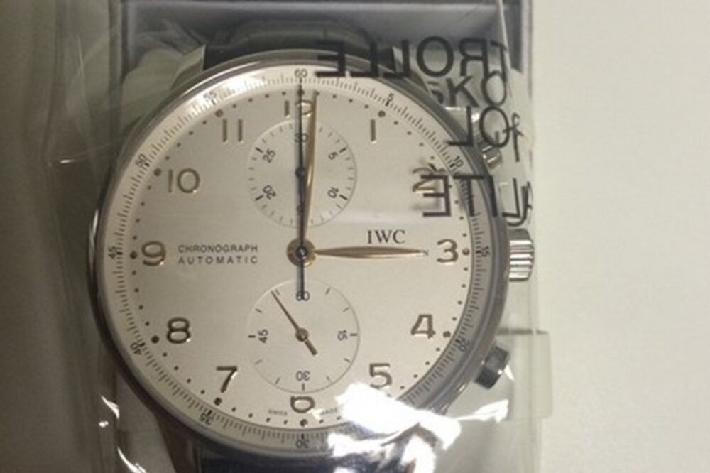 sat aerodrom Pg, Foto: Upravacarina.gov.me