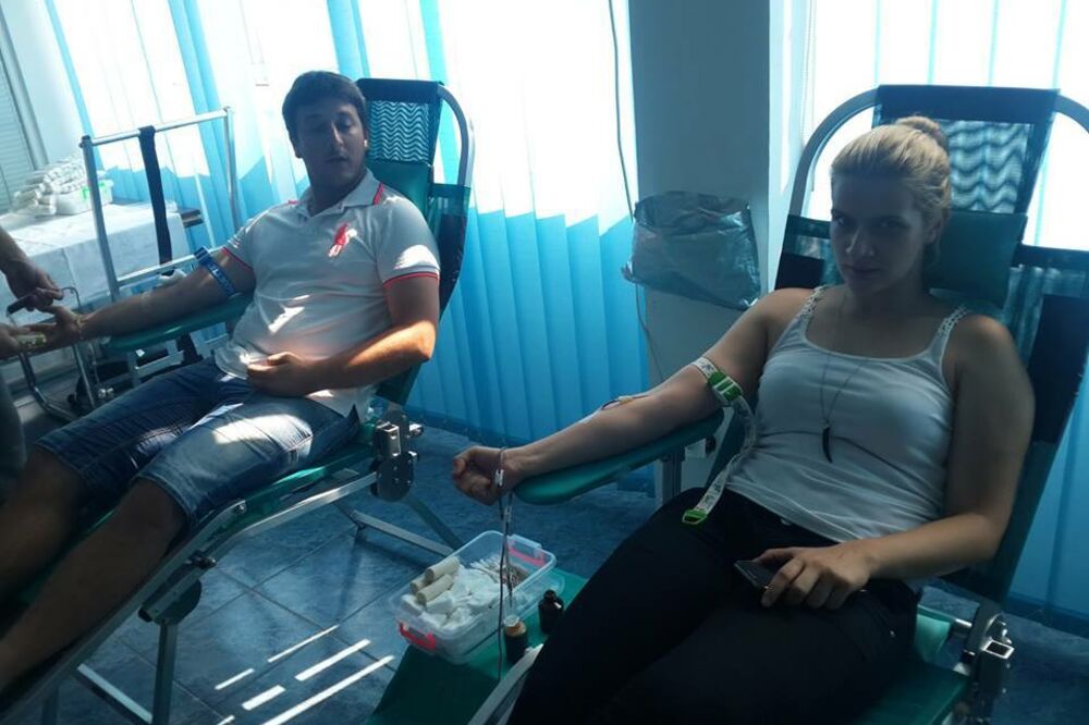 Dobrovoljni davaoci krvi u Herceg Novom, Foto: Slavica Kosić