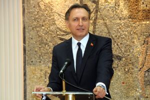 Krivokapić ponovo izabran za člana Predsjedništva PES-a