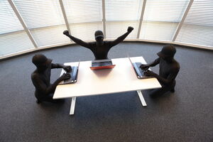 Nova elita nadzire internet