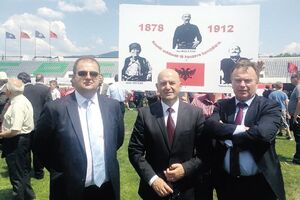 Cungu, Nimanbegu i Bardhi na sahrani albanskog nacionalnog heroja