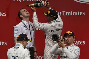 Hamilton slavio u Montrealu