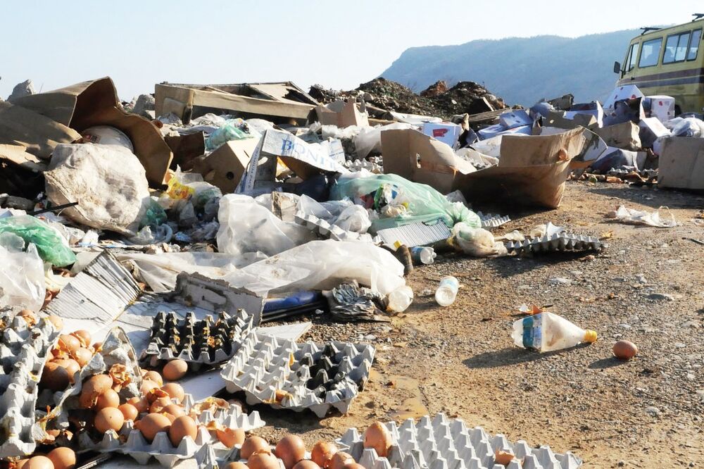 otpad, smeće, divlja deponija, Foto: Luka Zeković