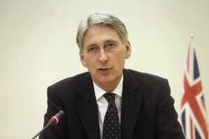 Hamond: SAD mogu bojeve glave da premjeste u Britaniju