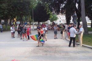 Gej parada u Splitu: Gradonačelnik na čelu povorke, bez incidenata
