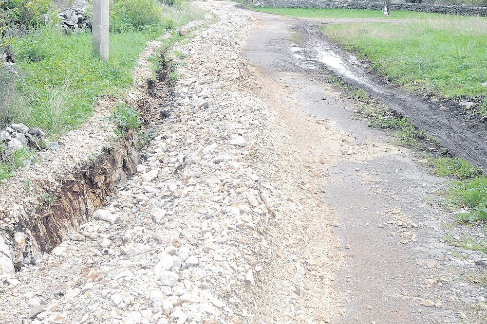 Projekat za vodovod, Kakaricka gora, Foto: Zoran Đurić