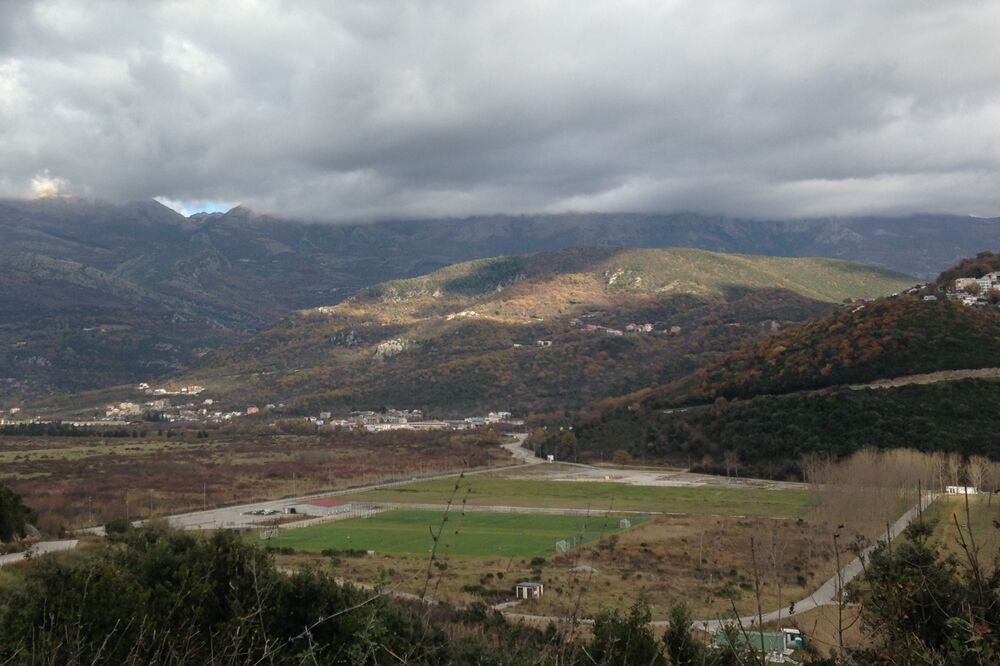 Mrčevo polje u zaleđu Jaza, Foto: Vuk Lajović